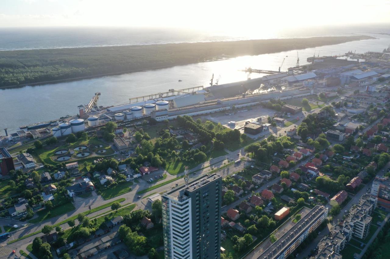 Sea View Apartment In קלייפדה מראה חיצוני תמונה
